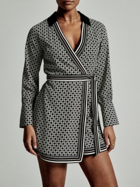Abercrombie & Fitch Other - Abercrombie & Fitch B/W Wrap Dress With Waist Tie Size L NEW WITH TAGS